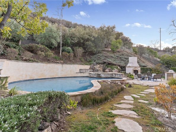 1387 Caitlyn Circle, Westlake Village CA 91361