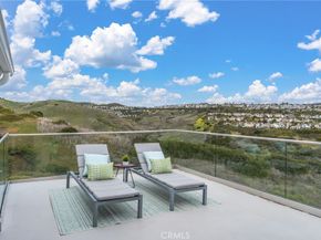 303 Calle Paisano, San Clemente CA 92673