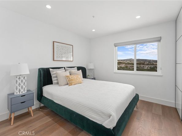 303 Calle Paisano, San Clemente CA 92673