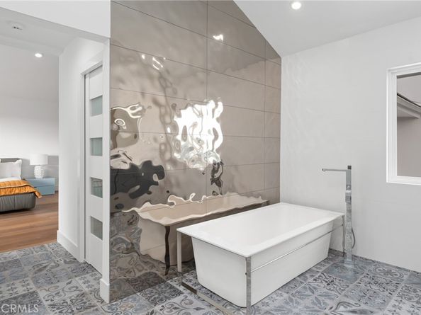 303 Calle Paisano, San Clemente CA 92673