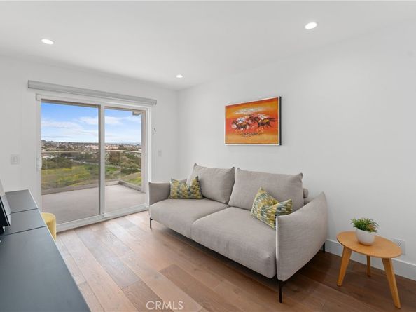 303 Calle Paisano, San Clemente CA 92673