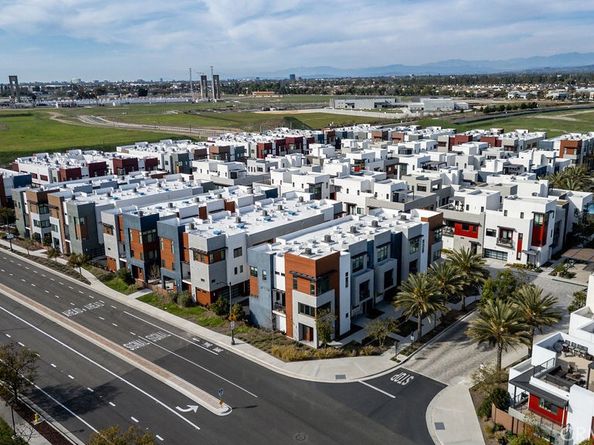 430 Transport, Tustin CA 92782