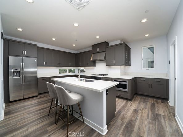 430 Transport, Tustin CA 92782