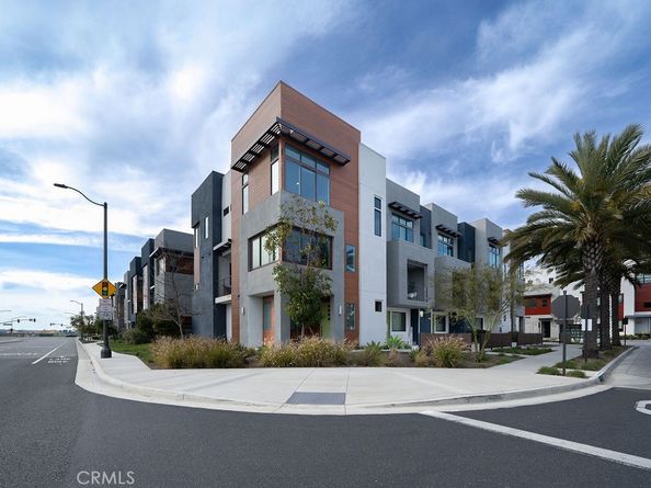 430 Transport, Tustin CA 92782