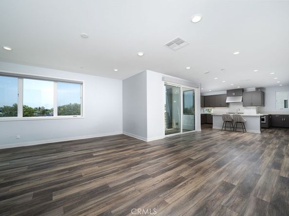 430 Transport, Tustin CA 92782