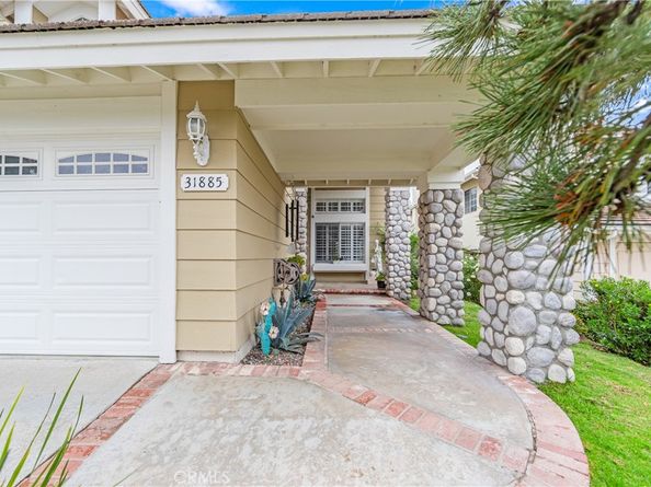31885 Old Oak Road, Rancho Santa Margarita CA 92679