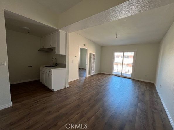 839 N Summit Avenue, Pasadena CA 91103