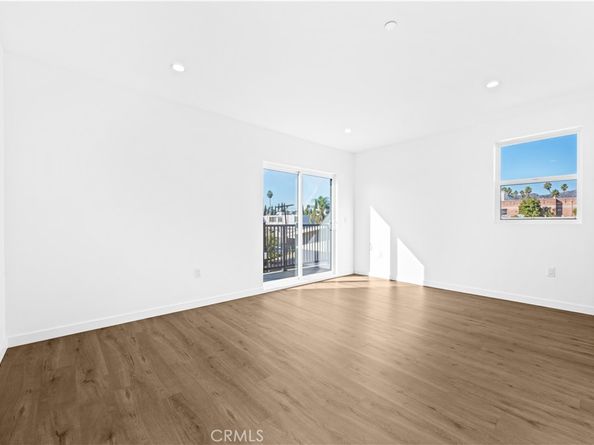 1340 N Kingsley, Los Angeles CA 90027