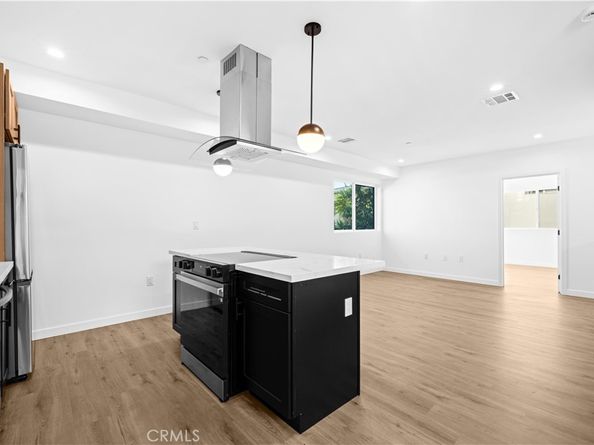 1340 N Kingsley, Los Angeles CA 90027