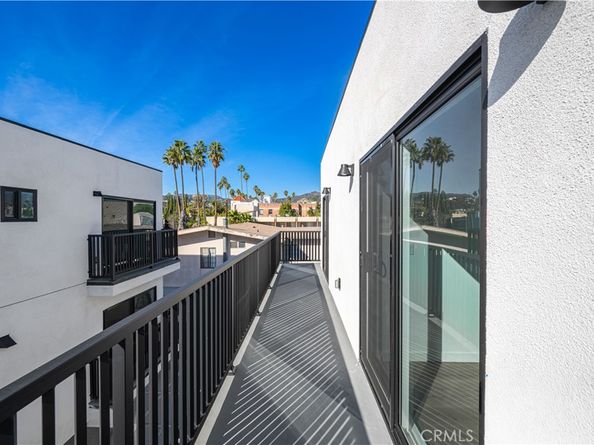 1340 N Kingsley, Los Angeles CA 90027