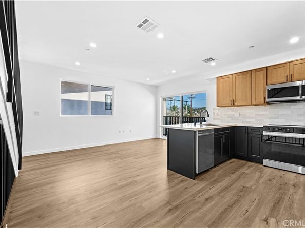 1340 N Kingsley, Los Angeles CA 90027