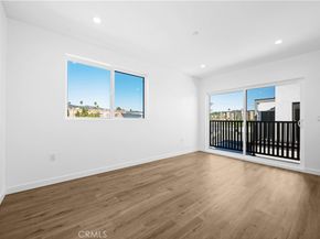 1340 N Kingsley, Los Angeles CA 90027