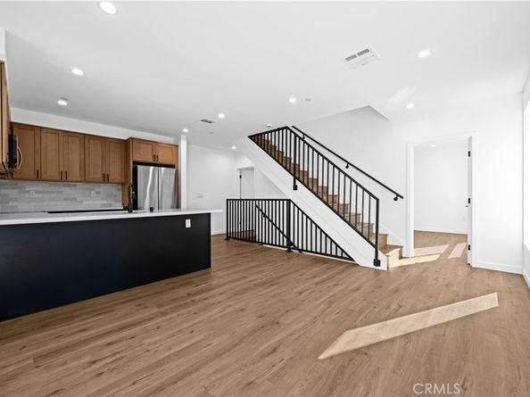 1340 N Kingsley, Los Angeles CA 90027