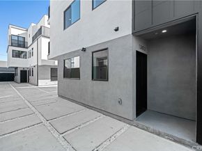 1340 N Kingsley, Los Angeles CA 90027