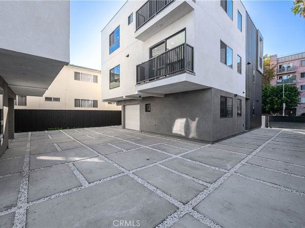 1340 N Kingsley, Los Angeles CA 90027