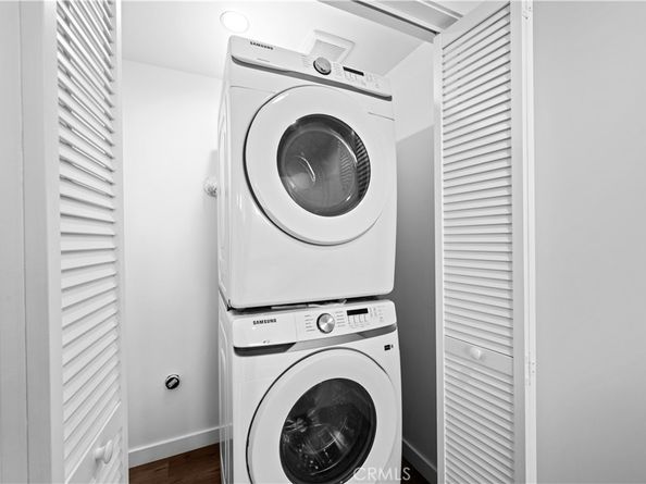 1340 N Kingsley, Los Angeles CA 90027