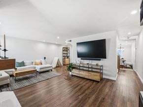 6871 Valley Circle Boulevard 2, West Hills CA 91307