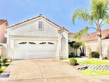 1219 Via San Jacinto