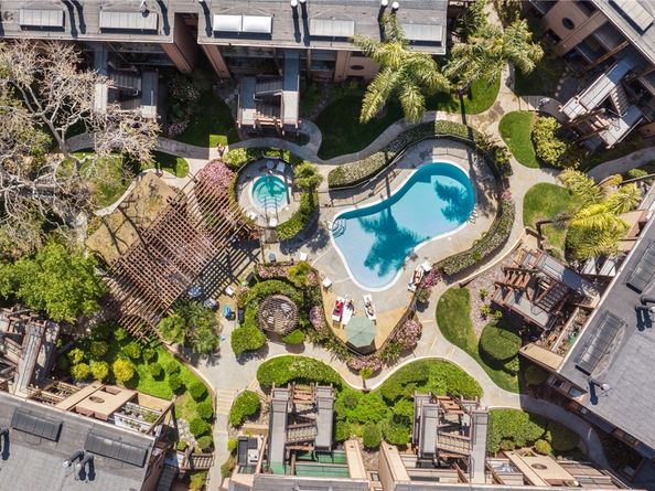 4009 Canario Street H, Carlsbad CA 92008