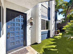256 Juniper Ave B6, Carlsbad CA 92008