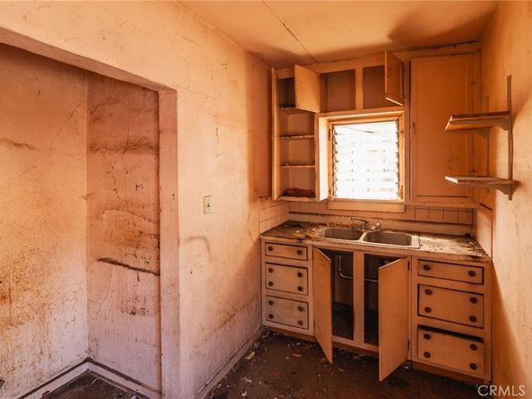 2908 Future Street, Los Angeles CA 90065