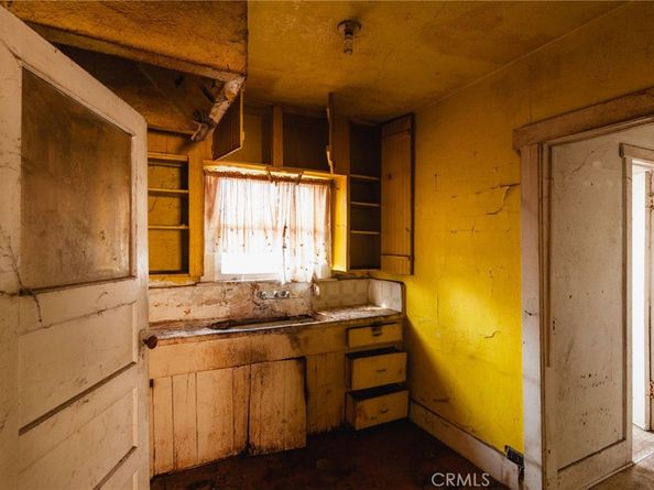 2908 Future Street, Los Angeles CA 90065