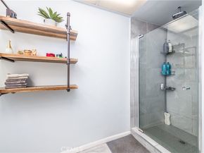 7422 Hazeltine Avenue 2, Van Nuys CA 91405