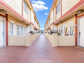 7422 Hazeltine Avenue 2, Van Nuys CA 91405