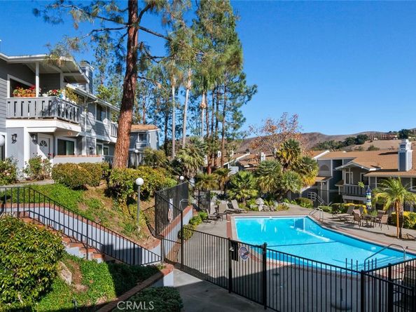 29121 Thousand Oaks Boulevard C, Agoura Hills CA 91301