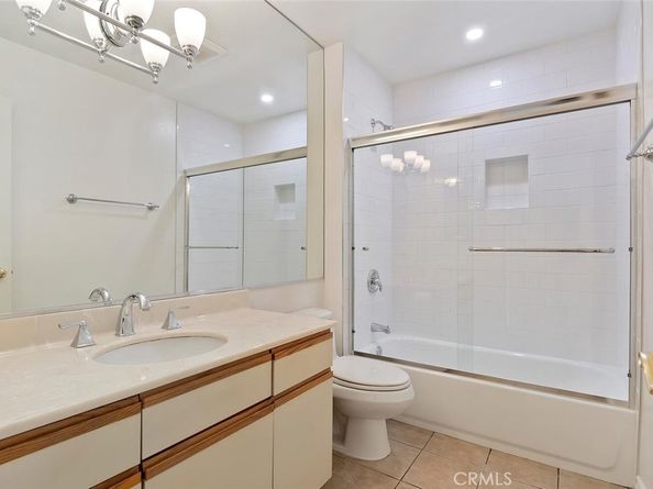 29121 Thousand Oaks Boulevard C, Agoura Hills CA 91301