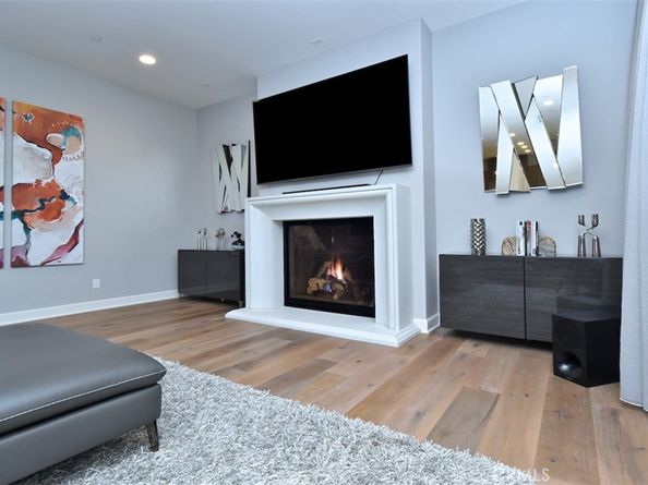 14608 Mccormick Street, Sherman Oaks CA 91411