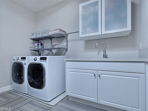 14608 Mccormick Street, Sherman Oaks CA 91411