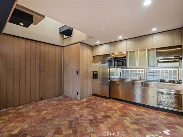 6907 Treasure Trail, Hollywood Hills CA 90068