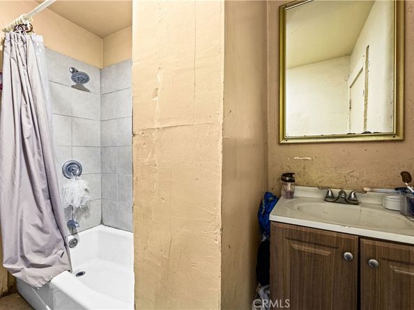 2532 Eastlake Avenue, Los Angeles CA 90031