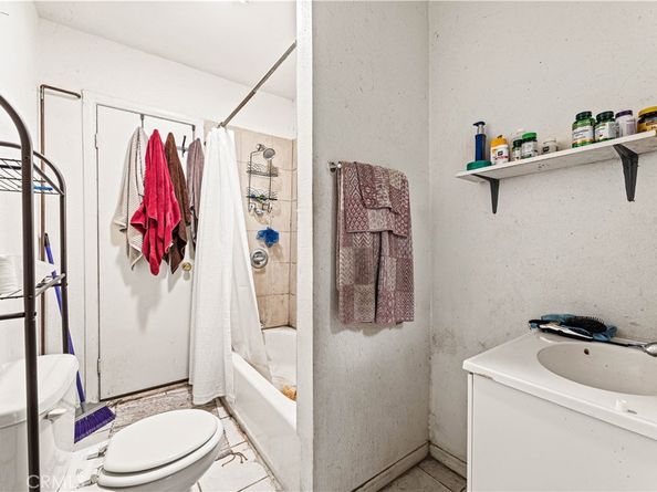 2532 Eastlake Avenue, Los Angeles CA 90031