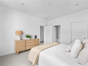 9423 1/2 N Sepulveda Blvd. 3, North Hills CA 91343