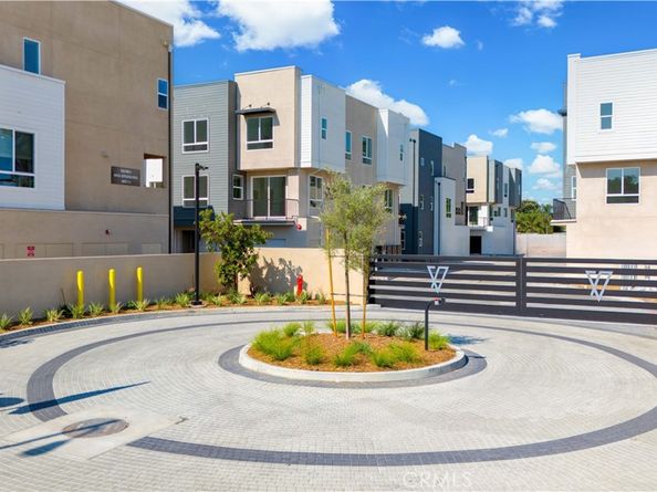 9423 1/2 N Sepulveda Blvd. 3, North Hills CA 91343