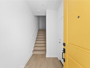 9423 1/2 N Sepulveda Blvd. 3, North Hills CA 91343