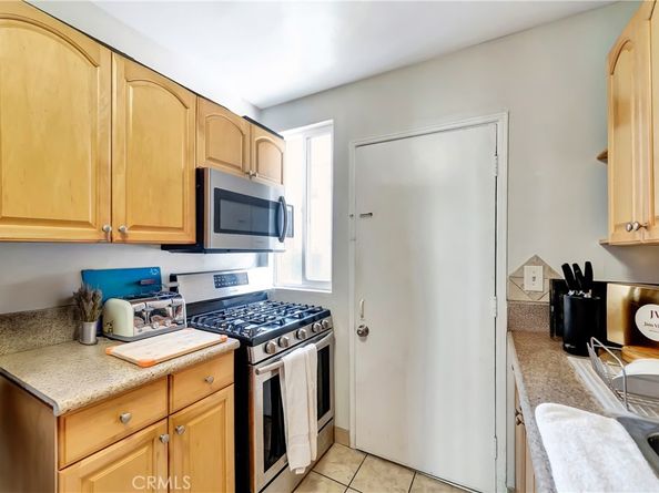 5741 Clemson, Los Angeles CA 90016