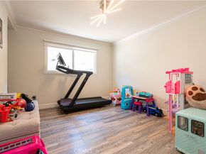 9434 Mclennan Avenue, Northridge CA 91343