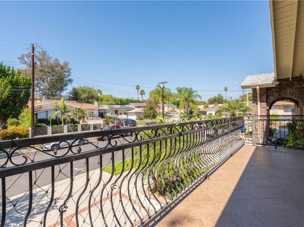 9434 Mclennan Avenue, Northridge CA 91343