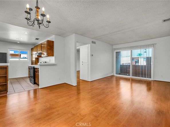 5414 Newcastle Avenue 49, Encino CA 91316