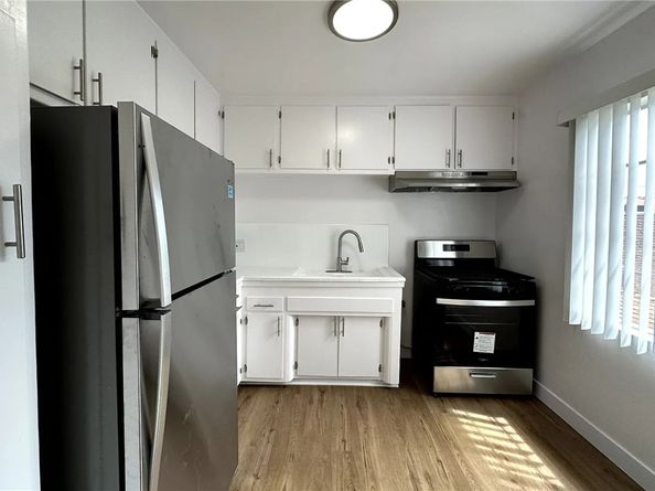 233 -237 N Hollywood Way, Burbank CA 91505