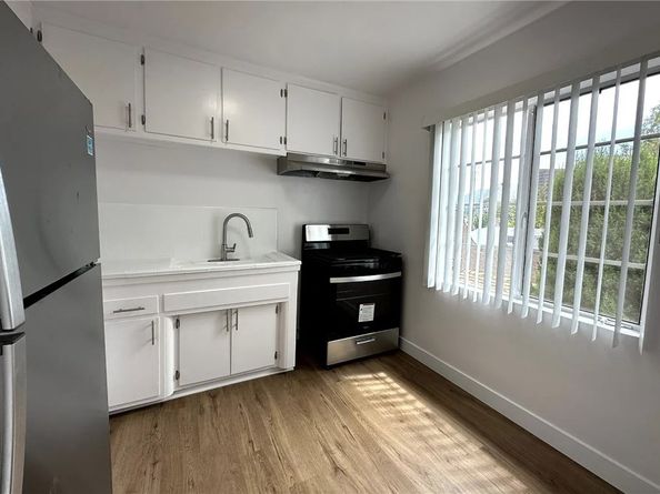 233 -237 N Hollywood Way, Burbank CA 91505