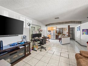 9168 Vena Avenue, Arleta CA 91331