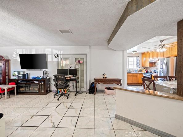 9168 Vena Avenue, Arleta CA 91331