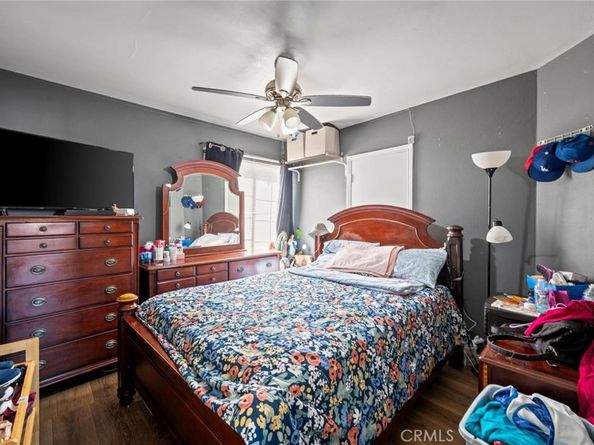 9168 Vena Avenue, Arleta CA 91331