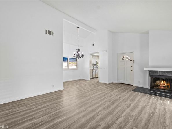 5712 5712 Skyview Way A, Agoura Hills CA 91301