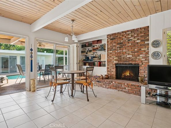20300 Angelina Place, Woodland Hills CA 91364