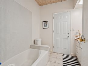 20300 Angelina Place, Woodland Hills CA 91364